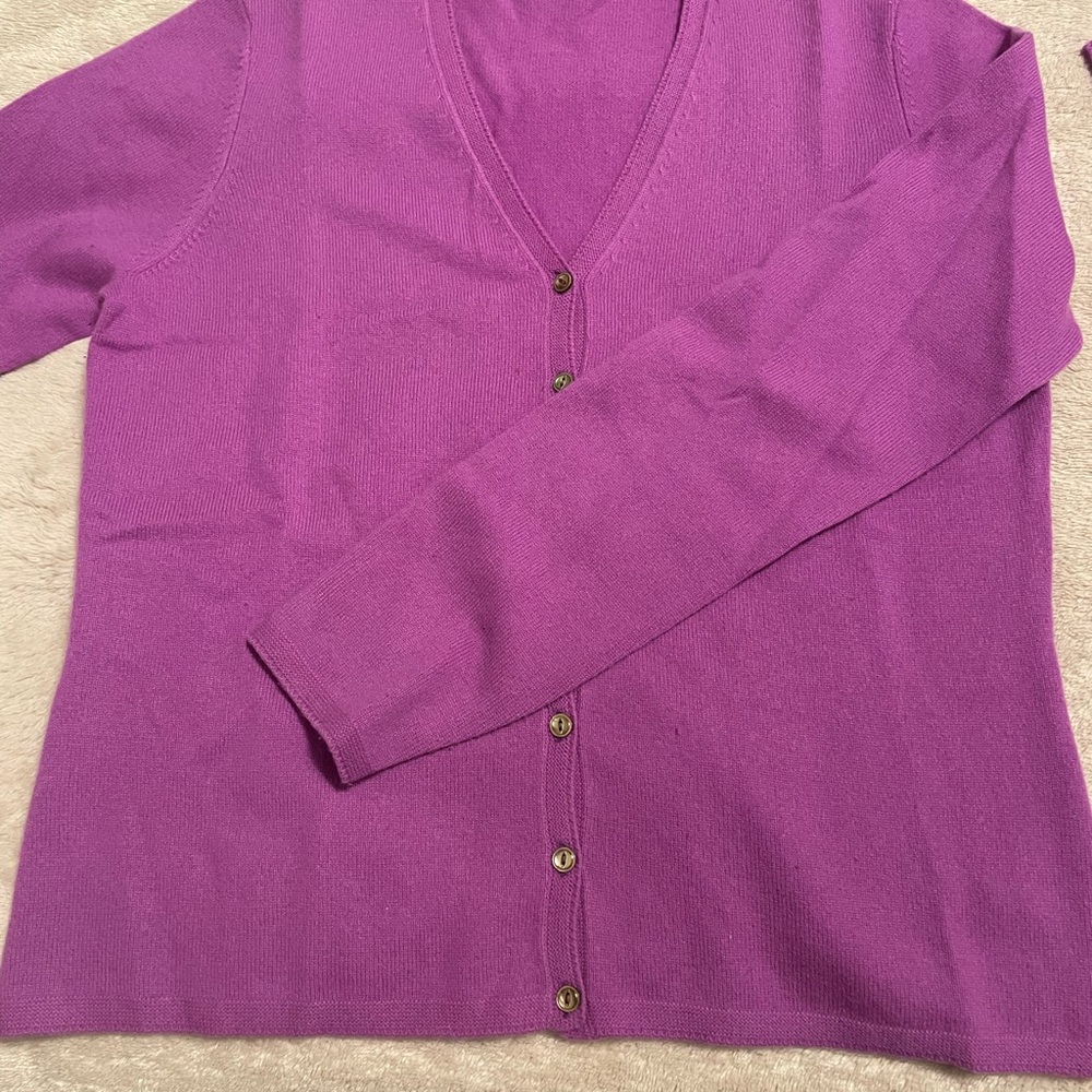 Jones New York V-Neck Purple Cardigan and shell ( twin set) new!! 100% Cashmere